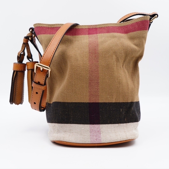 AX19❤️Burberry Ashby Tassel House Check - Picture 1 of 15